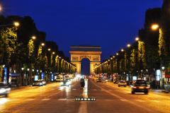 Les Champs-Elysées, l’avenue commerçante la plus chère d’Europe